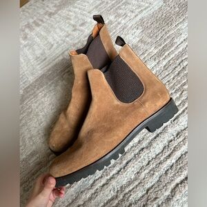 Frye men’s chestnut brown Chelsea boots